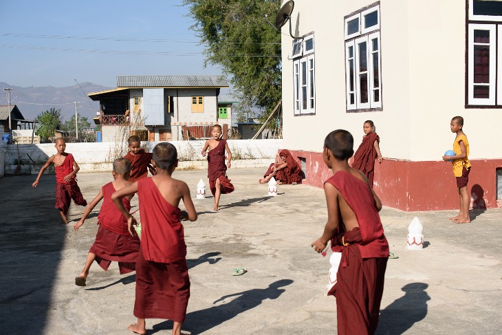 football at Shwe Yan Bye monastery